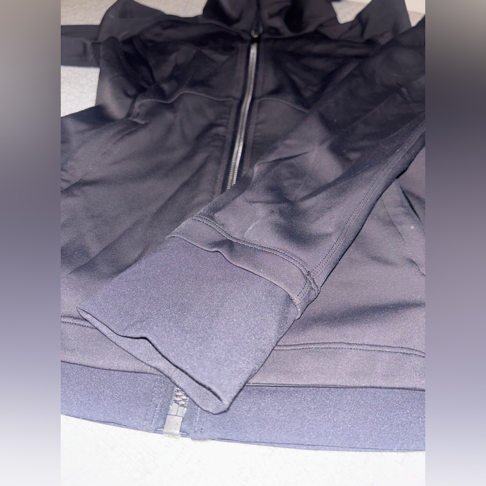 Lululemon Stopover Jacket - Picture 7 of 11